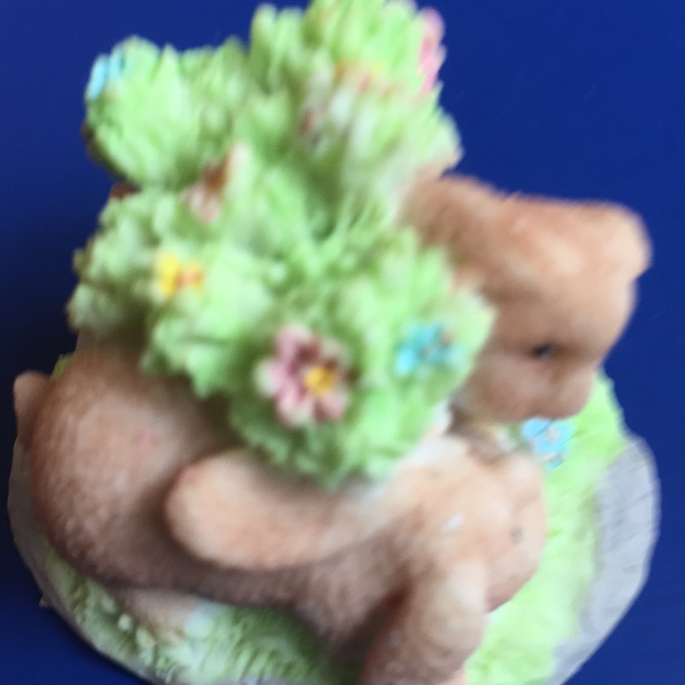 NWOT Vintage 1990s Russ handpainted bunny figurine - Picture 2 of 3